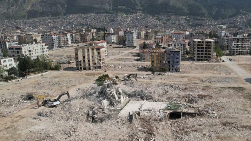 HATAY'DA ENKAZIN YAKLAŞIK YÜZDE 83'Ü KALDIRILDI