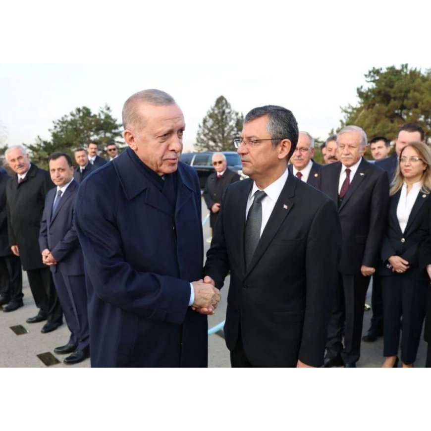 Erdoğan ile el sıkıştı, Bahçeli ile selamlaştı: Saygılı davranan aynı saygıyı görecektir