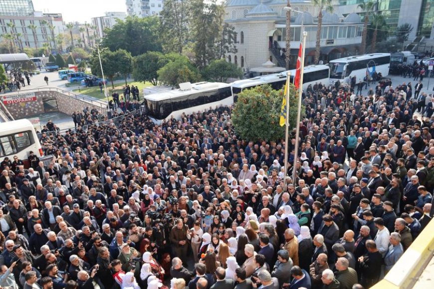 Akdeniz Belediyesi kayyım girişimi: "Adım atması gereken iktidardır, cumhur ittifakıdır, devlettir"